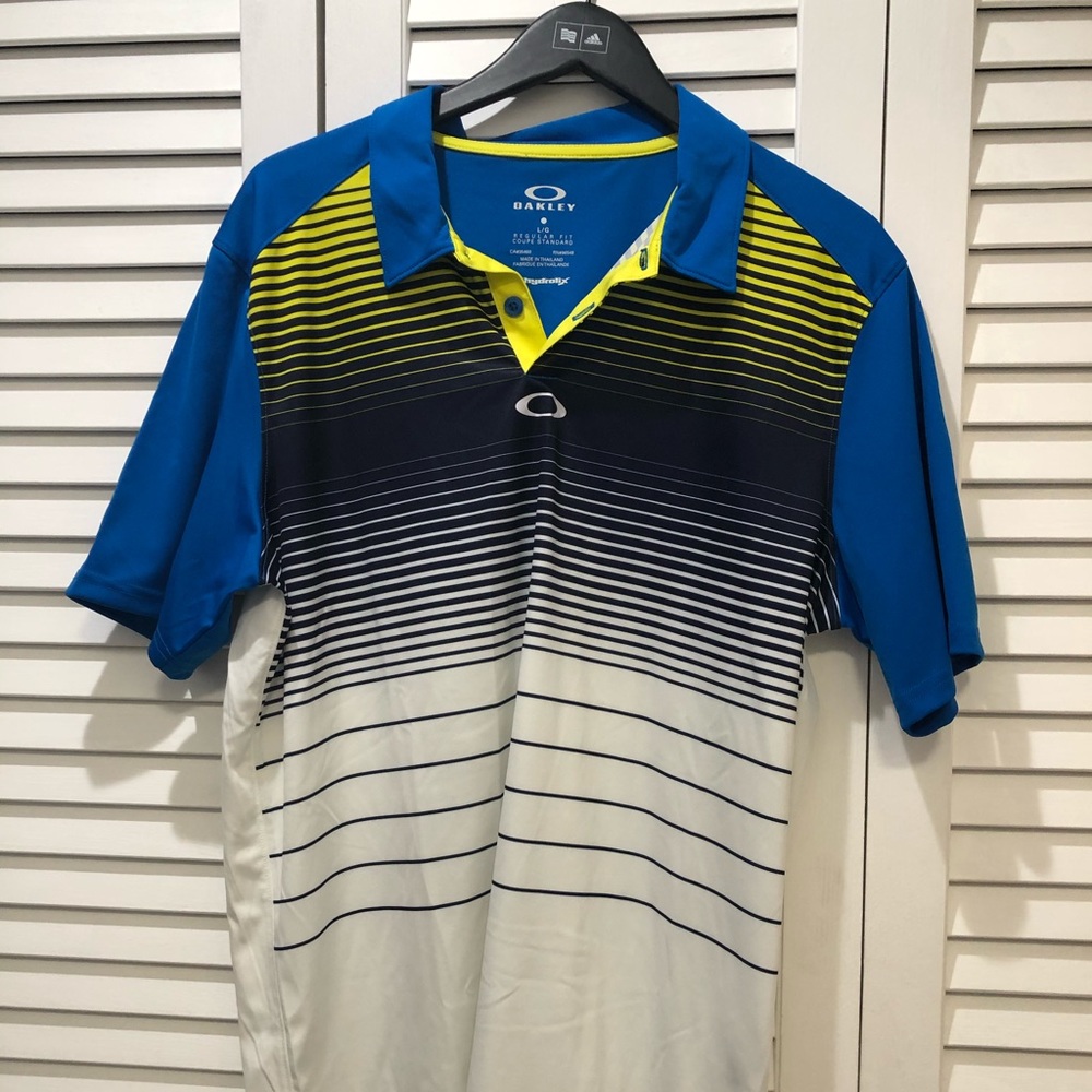 Men’s Oakley golf shirt